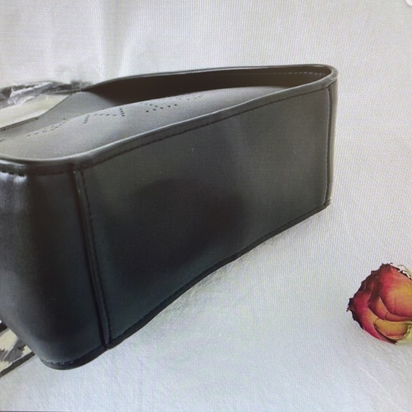 Stella McCartney Logo Crossbody Bag Black - Picture 8 of 11